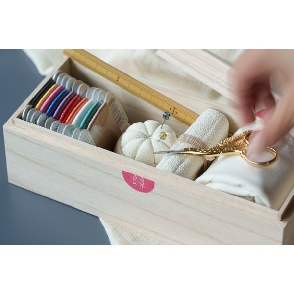 【hiro】針と糸のお道具箱～ぬいぬふ～