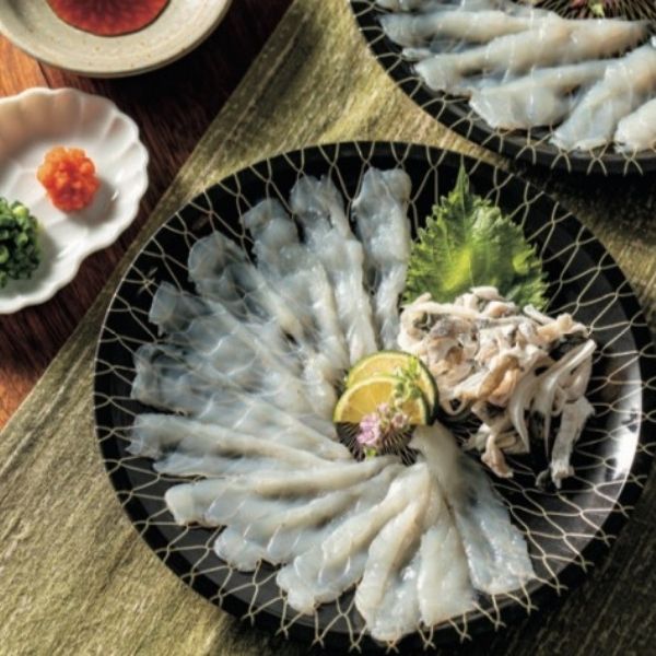 【旅亭吉乃や】ふぐ刺しとふぐあら唐揚げ