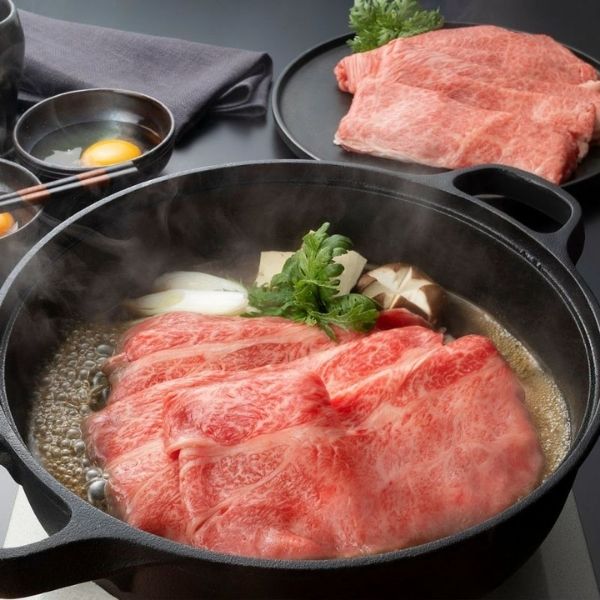 【松阪まるよし】松阪牛すき焼き（ロース・肩ロース） ＜冷凍＞