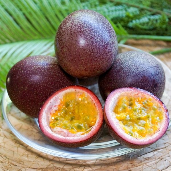 【てるてるファーム】沖縄県産パッションフルーツ 1kg箱（10～12玉入り） ■2月末～6月末まで